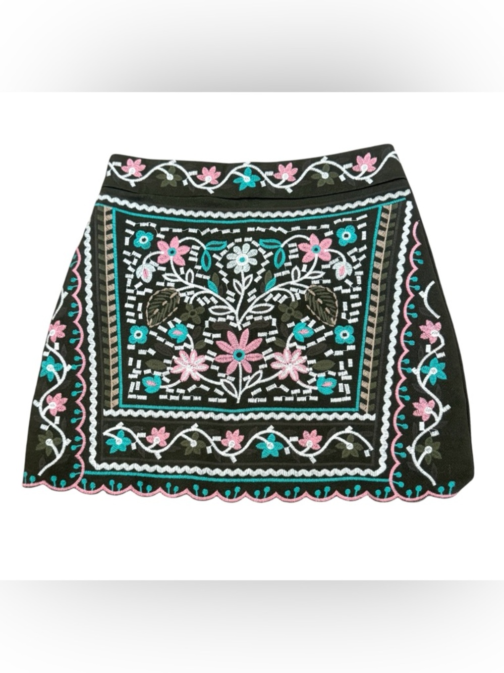 Mi Ami Francesca's Twill
Embroidered Olive Mini Skirt